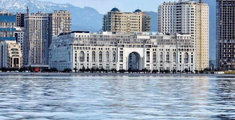 Apartments By The Sea Batumi Exterior photo