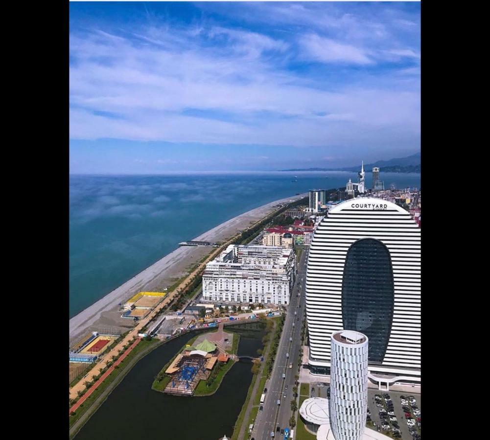 Apartments By The Sea Batumi Exterior photo